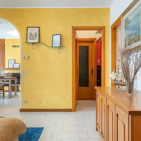 Castle&lake Apartment Rezzonico