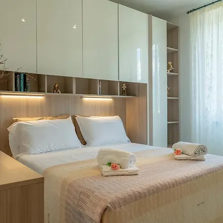 Castle&lake Appartement *